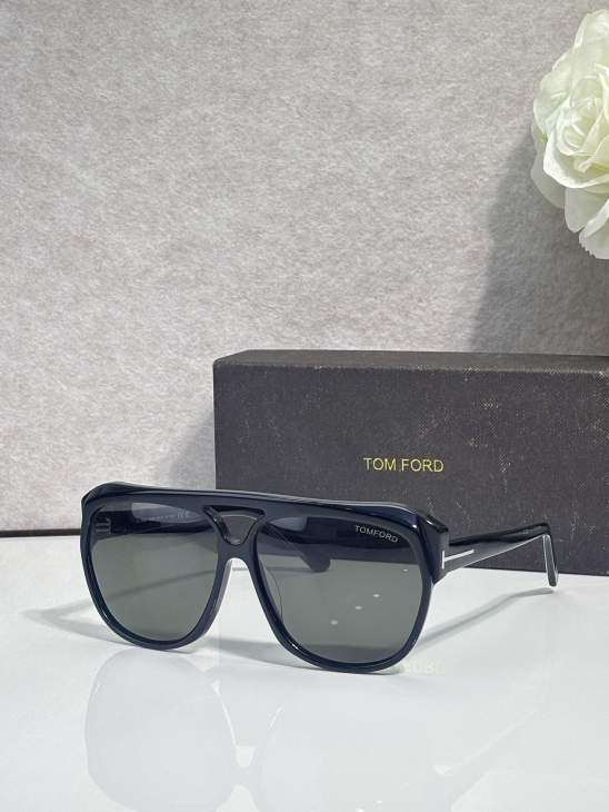 Picture of Tom Ford Sunglasses _SKUfw79760116fw